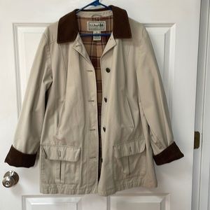 Barely worn llbean women’s Adirondack barn coat, flannel lined